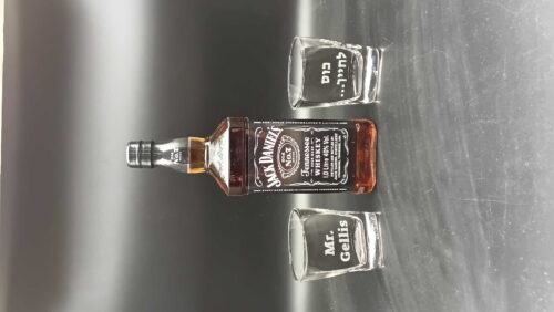 מארז וויסקי ג’ק דניאלס עם חריטה אישית photo review