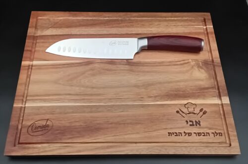 בוצ'ר איכותי מעץ עם סכין סנטוקו מקצועית - 30 ס"מ וחריטה אישית photo review